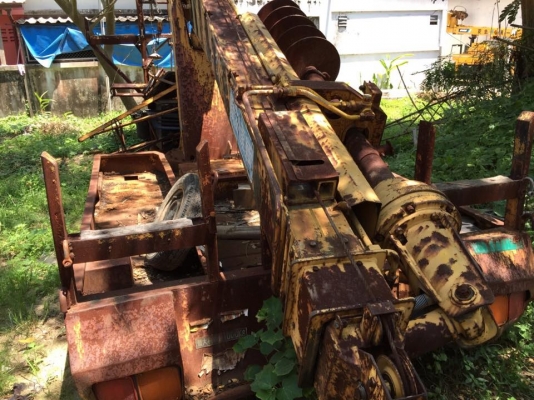 เครน 7.7 ตัน ติดตัวสว่านเจาะดิน....เตรน3 ปลอก 2 ชักยีดยาว 10 เมตร หัวสว่านยืดได้อีก ของนอกนำเข้าไม่เคยใช้ในเมืองไทย สภาพสวย