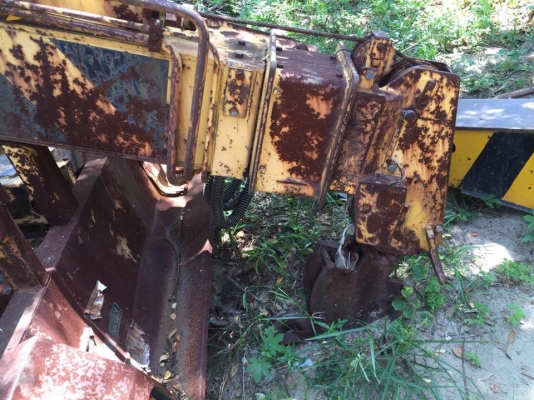 เครน 7.7 ตัน ติดตัวสว่านเจาะดิน....เตรน3 ปลอก 2 ชักยีดยาว 10 เมตร หัวสว่านยืดได้อีก ของนอกนำเข้าไม่เคยใช้ในเมืองไทย สภาพสวย