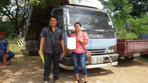 ลูกค้ามารับ"รถจ่ายเงินสด"เดินทางกลับบ้านด้วยความปลอดภัยนะครับ เงินทองไหลมาไห้เต็มกะบะดั้มคันทีซื้อไปนะ ครับคุณพี่