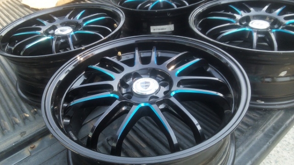 RE30 ขอบ 17 ล้อใหม่ 8900