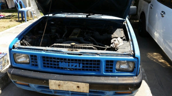 Isuzu KB หัวเดียว เครื่องฝาทอง ทะเบียนขาด ก.พ.58 ขับได้เครื่องดี ขาย 39,000 บาท