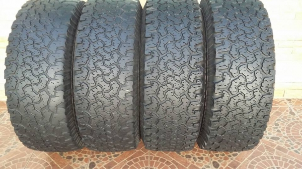 ขายครับเผื่อท่านใดหาอยู่ BF T/A 265/70/16 ปี 11 ทั้งชุด 7000 บาทครับ