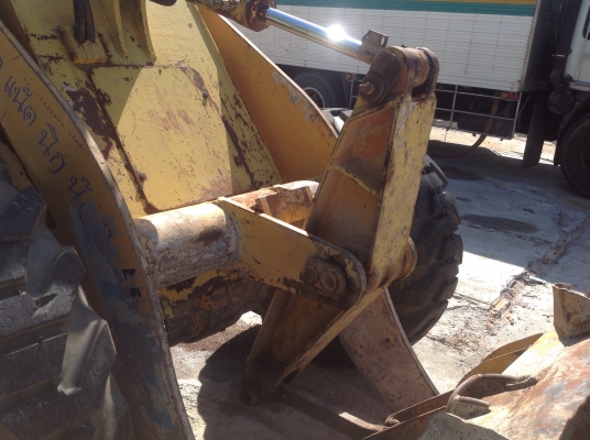 ขายรถตักล้อยาง