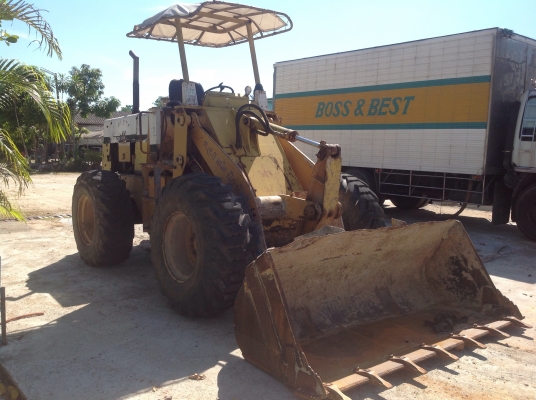 ขายรถตักล้อยาง