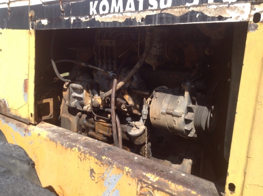 ขายรถตักล้อยาง