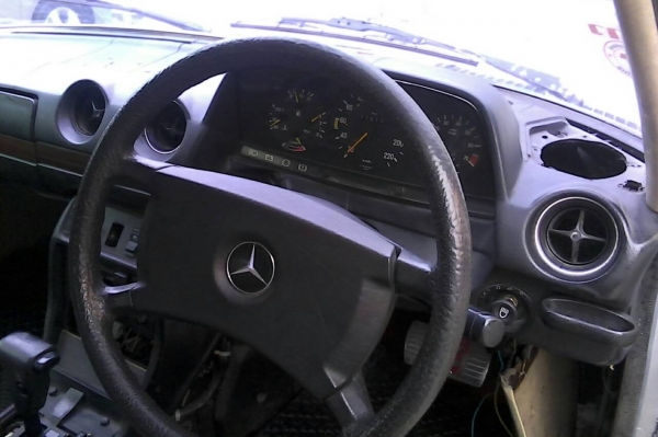 benz 280e ปี 28 // 39900 บ benz 280e ปี 28 // 39900 บ