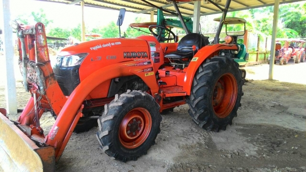 ขายรถไถ KUBOTA L3608 พร้อมดันหน้าคานบน ราคา 285,000 อ.แกลง จ.ระยอง สอบถาม 0818618678 id line =carbonthai