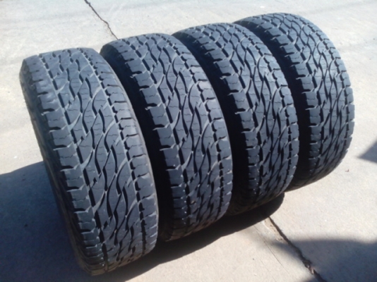 ขายยาง BS 265/65/17 ปลายปี13 สวยๆเลยครับ