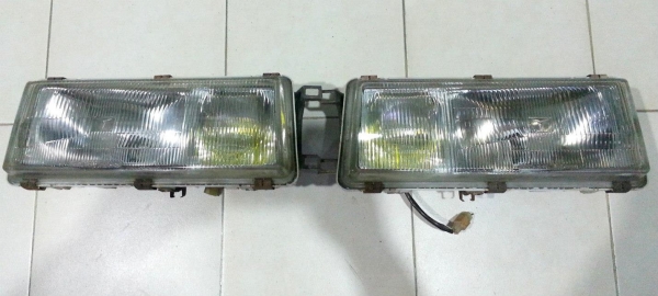 ไฟหน้าโตโยต้าหน้าแหลม tt140-141 ตัวนอก ตัดหมอกเหลือง