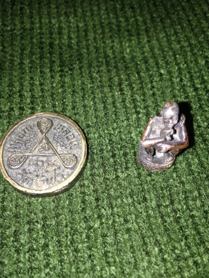 เหรียญ+รูปหล่อเล็กหลวงพ่อคูณ