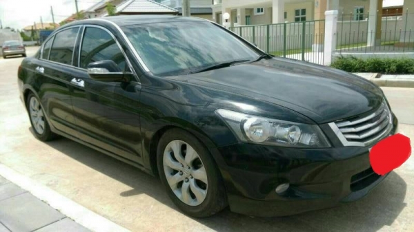 Honda Accord ปี09  ออโต้  เครื่อง2.0   มีจอ  แก๊สLPGถังโดนัท
