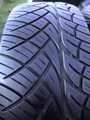 ขายยาง NITTO NT420 265-65-17 ปลายปี13 ดอกหนาจัด เนื้อนิ่ม ไม่มีปะ ชุดละ 12,500 บาท