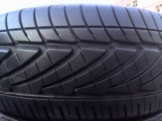ขายยาง NITTO NEOGEN 195-55-15 ปี13 ดอกหนาจัด เนื้อนิ่ม ไม่มีปะ ชุดละ 4,800 บาท