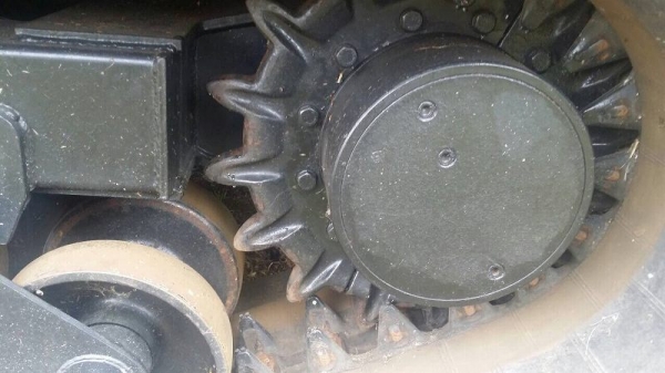 MOROOKA WOOD CHIPPER  MC-1500 รถบดไม้ สภาพสวย หากรอของได้ 30-45 วันติดต่อคุยกันได้เลยครับ