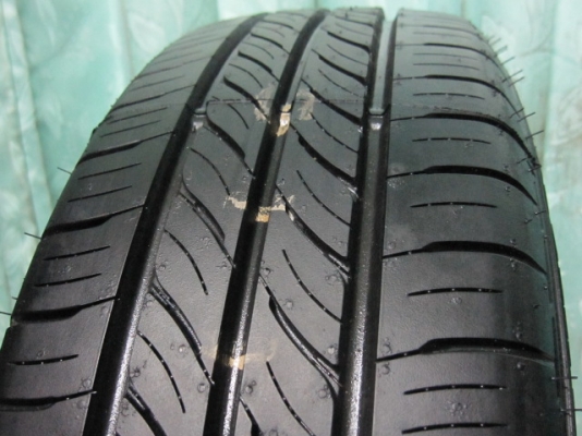 ขายยางติดรถป้ายแดง Dunlop ขอบ 15 ขนาด 185 60R 15 รถออกปี 15