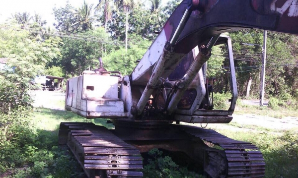 รถขุดซูมิโตโม่ SUMITOMO 2800 F2 รถใช้งานอยู่ เอวดี เครื่องดีปั้มดี ช่วงล่างสวยใช้ได้