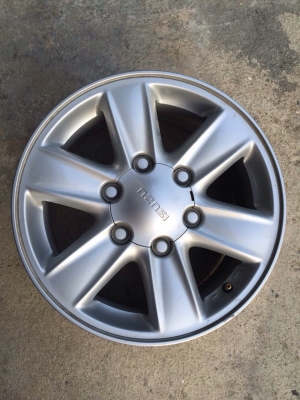 ขายล้อแมคอีซุซุ All New Demax รุ่น Hilander  สภาพใหม่เอี่ยม ถอดจากรถป้ายแดง ปี 2015