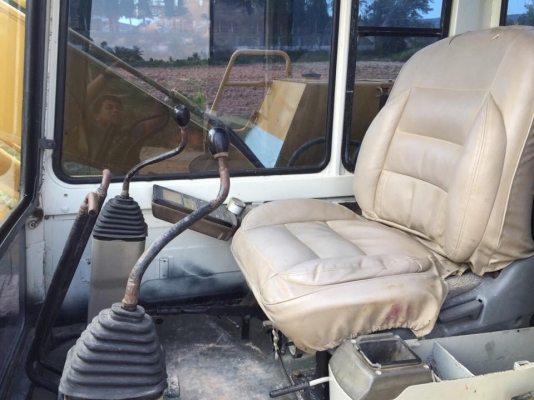 รถขุดPc120-5. รถสภาพดีทำสีมาใหม่ เช็คระบบใหม่. พร้อมใช้