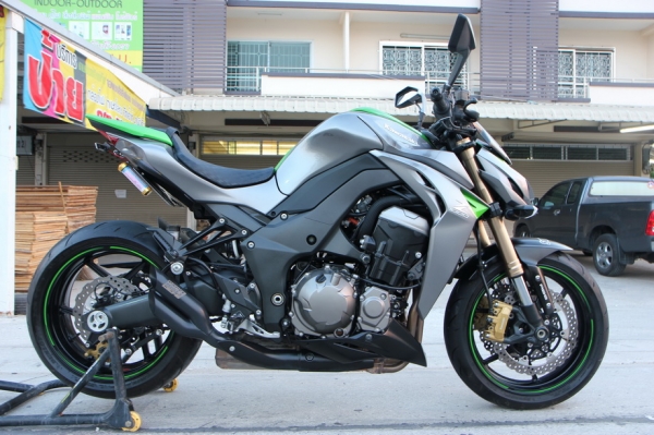 <<ดาวน์145,000>>Kawasaki z1000 ปี2014 ทะเบียนพร้อมโอน พร้อมท่อแต่ง มีประกันชั้น 1