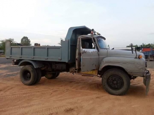 ขายดั้มหัวยาว เครื่อง6BB เครื่องดี แคชซีสวย เฟืองท้ายใหญ่ สภาพสวยพร้อมใช้งาน เอกสารพร้อมโอน สนใจโทร 090-8588220คุณนะ 093-3258446คุณบิว ID:narong498 หรือเข้าดูสินค้าได้ที่ www.truck.in.th/498 หรือเพจFacebook ณรงค์ ซื้อขายรถมือสอง (เว็บไซต์ส่วนตัว)