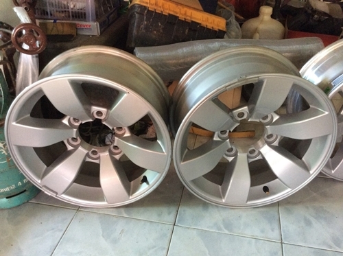 Max 6รู ขอบ16"กว้าง7" ออฟเซ็ท 10 สภาพดีใส่รถกระบะ รถตู้ได้ ราคา 5,500บาท