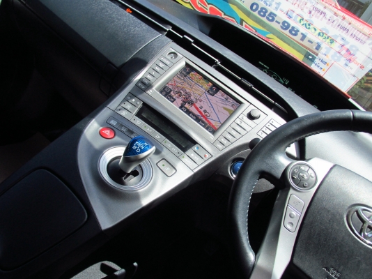 **ขายด่วน***NEW PRIUS 1.8รุ่นท้อป เนวิเกเตอร์ จัดได้ยอดเยอะ ใช้เงินออกรถน้อย สนใจโทร 087-775-8887