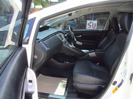 **ขายด่วน***NEW PRIUS 1.8รุ่นท้อป เนวิเกเตอร์ จัดได้ยอดเยอะ ใช้เงินออกรถน้อย สนใจโทร 087-775-8887