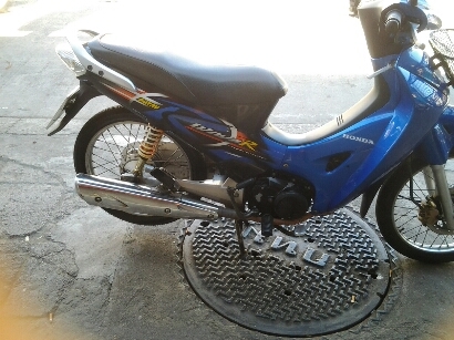 เวฟ125Rปี48ตาทเท้า