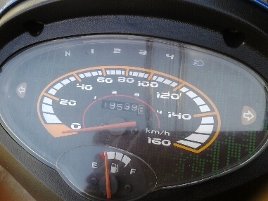 เวฟ125Rปี48ตาทเท้า