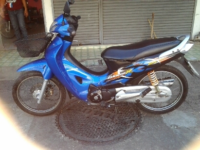 เวฟ125Rปี48ตาทเท้า