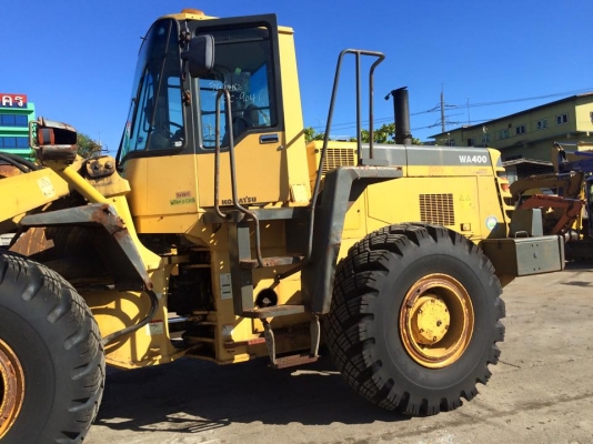 รถตักล้อยาง KOMATSU WA400-3