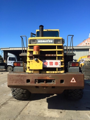 รถตักล้อยาง KOMATSU WA400-3