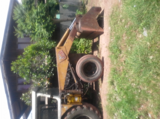 รถตัก JCBขายถูก100000บาท 0895126562