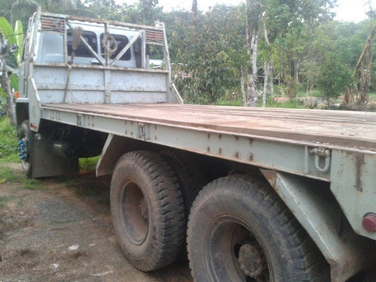 ขายดาวน์ 10 ล้อท้ายลาด 240 แรง