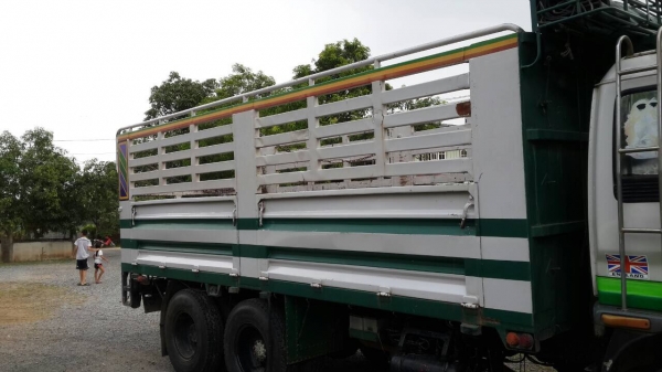 ขายกะบะถอดจากเดกก้า กว้าง243 ยาว6 เมตร สูง182