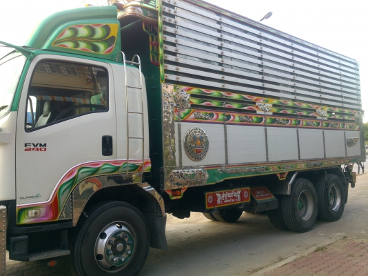ISUZU FVM 240 สภาพใหม่ม๊ากมากก ภายในไม่มีตำหนิ เอกสารพร้อมโอน