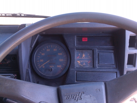 ขาย6ล้อFC ปี 39 สภาพพร้อมใช้คับ 120แรง. ยาว5.5มทะเบียนไม่ขาดพร้อมโอนคับเครื่อง,ครัซซีสวยจัดคับ,มีแอร์คับราคาเบาๆคับ