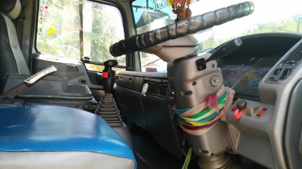 รถ 10 ล้อตู้เปียก 260 แรง HINO FL1JNLD ปี2543รถสภาพดี สวยมาก พร้อมใช้ เครื่องดี คัสซีสวย ตู้สวย