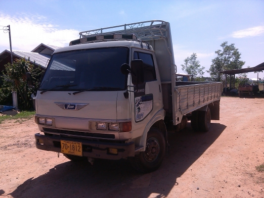 ขาย6ล้อFC ปี 39 สภาพพร้อมใช้คับ 120แรง. ยาว5.5มทะเบียนไม่ขาดพร้อมโอนคับเครื่อง,ครัซซีสวยจัดคับ,มีแอร์คับราคาเบาๆคับ