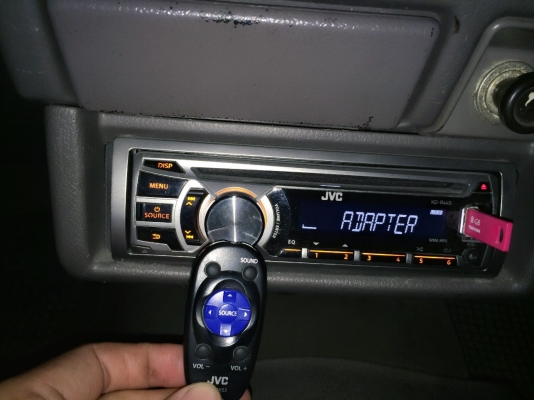 เครื่องเล่น CD MP3 USB AUX