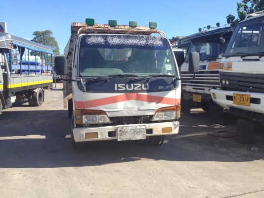 อีซูซุ 6 ล้อดั้ม  135 แรง ราคาจิ๊บๆ