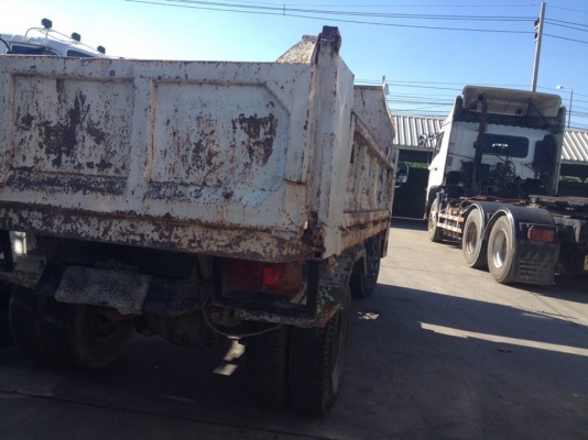 อีซูซุ 6 ล้อดั้ม  135 แรง ราคาจิ๊บๆ