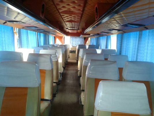 เครื่องฮีโน่ 195 ฟูลออฟชั่น สนใจติดต่อโทร.081-8840217 สภาพพร้อมวิ่ง สวยมากครับ ใหม่ๆสดๆซิ่ง