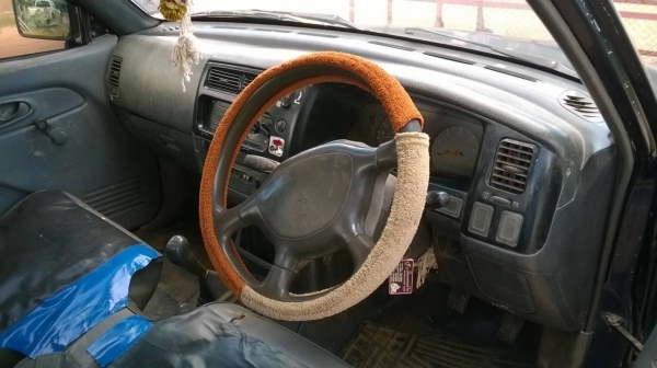 ขายกระบะมิตซู ตอนเดียว ปี 39 คัสซีสวยตลอดเส้น เครื่องมีไอหน่อย กระบะต้องปะพื้นใหม่ ทะเบียนชุดโอนครบ