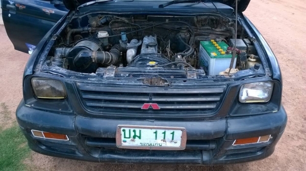 ขายกระบะมิตซู ตอนเดียว ปี 39 คัสซีสวยตลอดเส้น เครื่องมีไอหน่อย กระบะต้องปะพื้นใหม่ ทะเบียนชุดโอนครบ