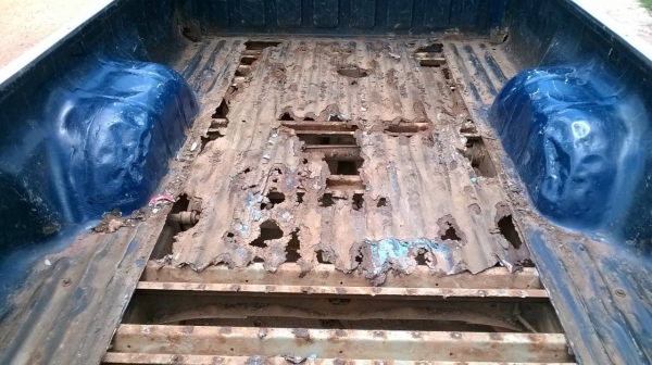 ขายกระบะมิตซู ตอนเดียว ปี 39 คัสซีสวยตลอดเส้น เครื่องมีไอหน่อย กระบะต้องปะพื้นใหม่ ทะเบียนชุดโอนครบ