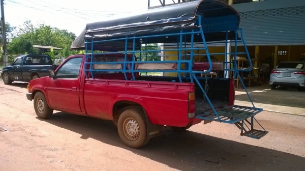 ขายกระบะ NISSAN ฝาแดง ปี 33 เครื่องแน่นดีมาก คัสซีสวยจัดตลอดเส้น มีหลังคาโดยสาร ทะเบียนพร้อมโอนครับ