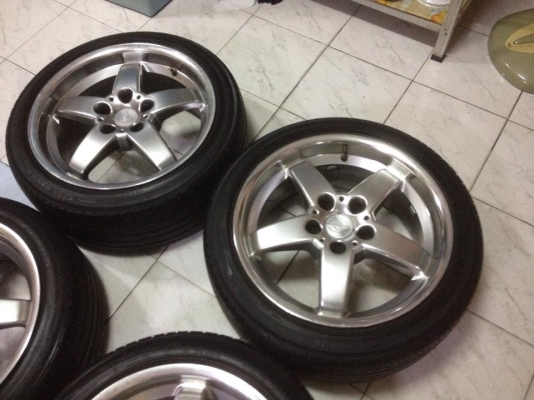 ขายแม็ก HAMANN PG2 5รู120 ขอบ17กว้าง8 et20 จำนวน4วง ไม่มีซ่อมเก่าญีปุน พร้อมยางyokohama  215 45 17 09 2เส้น hankook 215 45 17 11 2เส้น ราคา9500บาท โทร0924462525โส