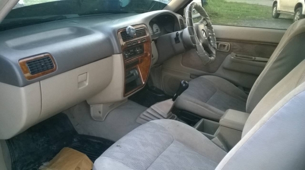 ขาย NISSAN FRONTIER ปี 46 รถสวยเดิม เครื่อง TD27 คัสซีสวยตลอดเส้น แอร์เย็น ทะเบียนพร้อมโอนครับ