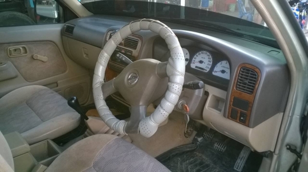 ขาย NISSAN FRONTIER ปี 46 รถสวยเดิม เครื่อง TD27 คัสซีสวยตลอดเส้น แอร์เย็น ทะเบียนพร้อมโอนครับ